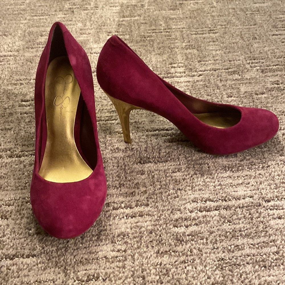 JS Purple suede gold heel, 8.5B pump